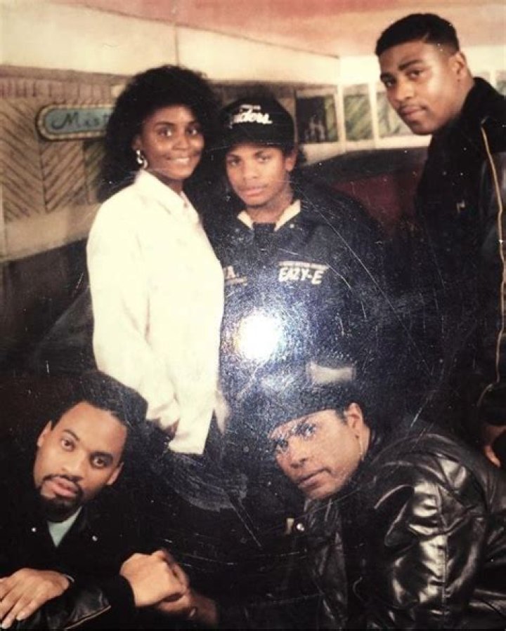 Tomica WoodsWright Sports, Hip Hop & Piff The Coli