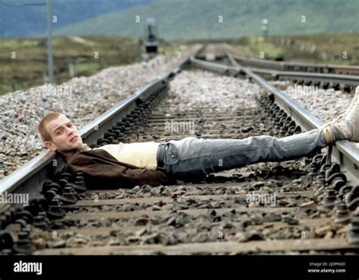 Trainspotting star Ewan McGregor and his private family