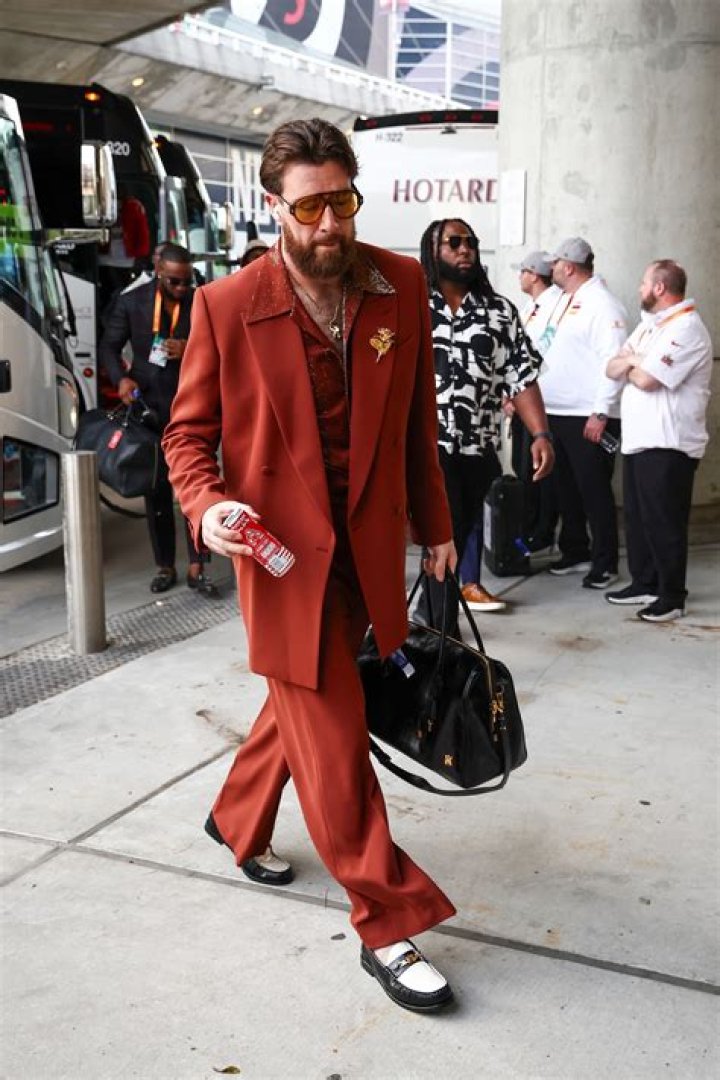 Travis Kelce is on track to the greatest tight end in NFL history