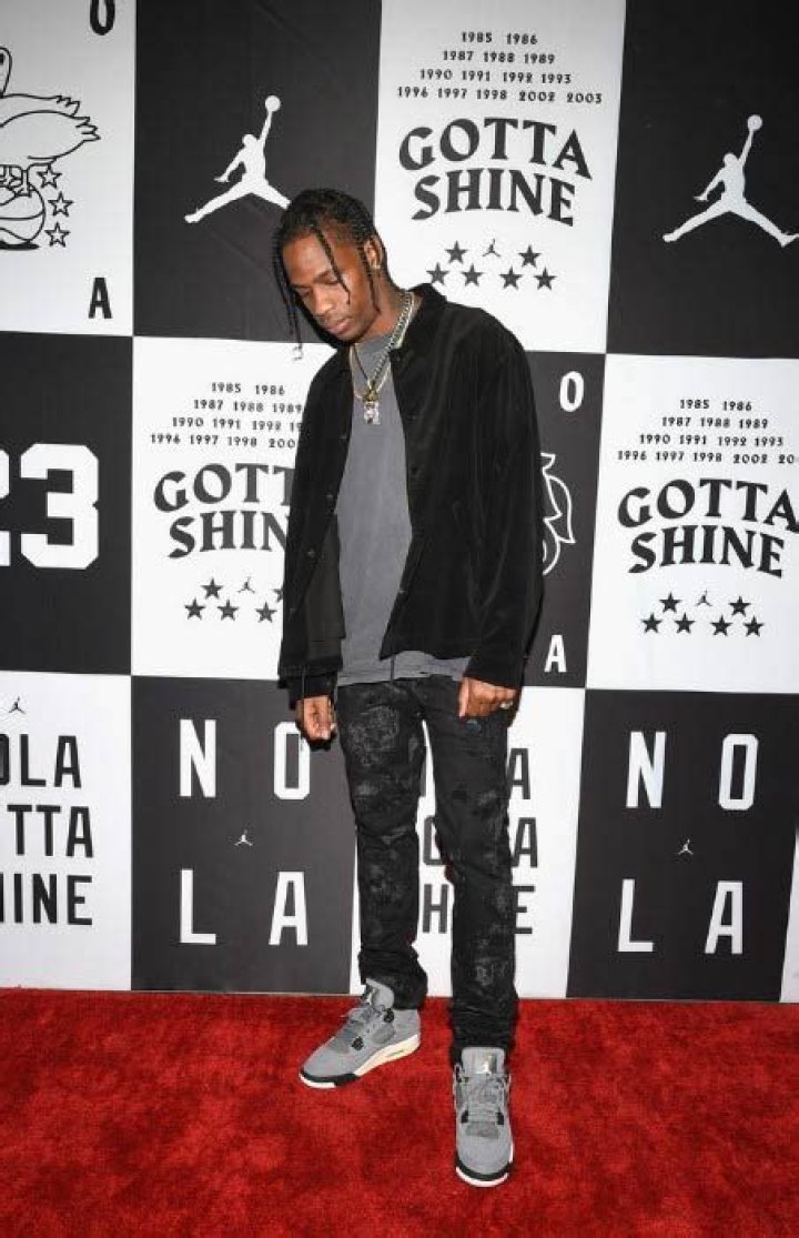 Travis Scott Height, Weight, Age, Family, Net Worth, Girlfriends