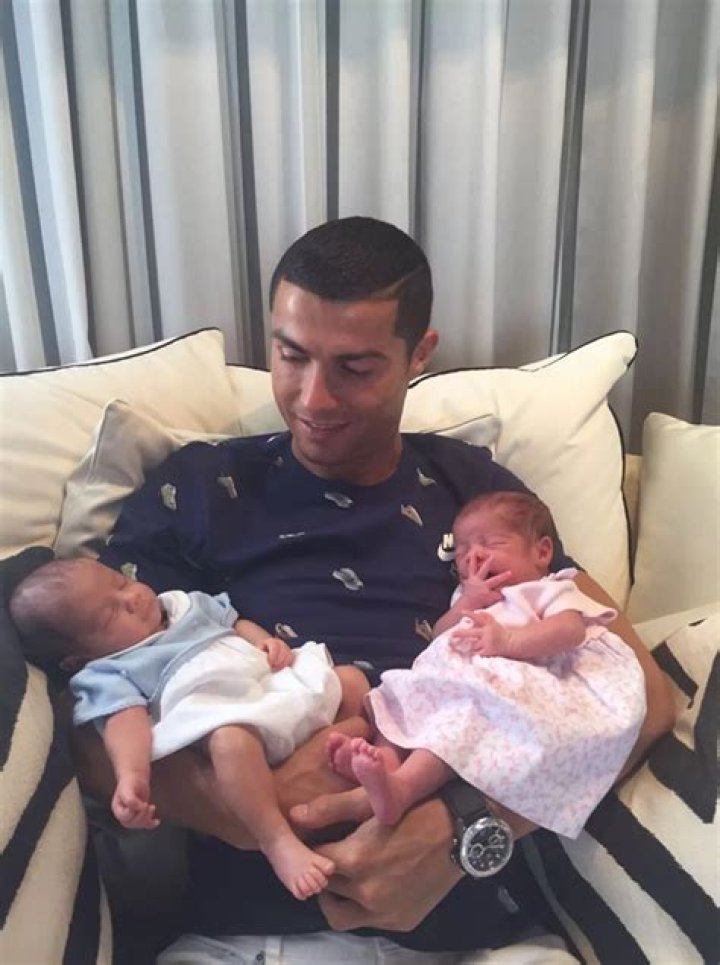 Truth behind Cristiano Ronaldo&rsquo;s newborn twins revealed