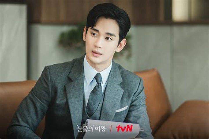 TVN unveils first stillsof Kim Soohyun in new drama &lsquo;Queen of Tears&rsquo;