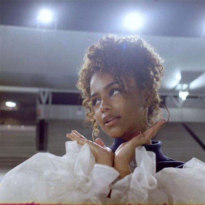 Tyla 1883 Magazine