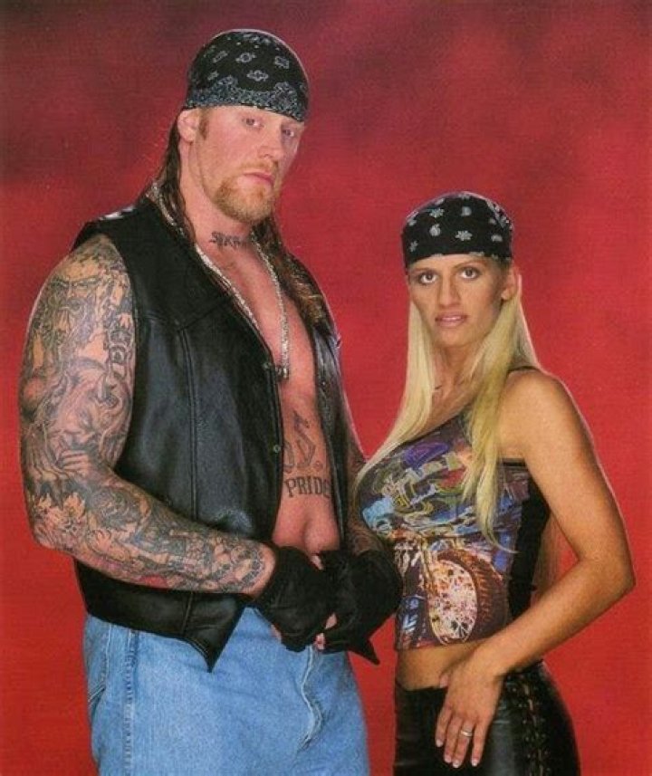 Undertaker with his ex wife Sara 2001 Undertaker, Wwf superstars