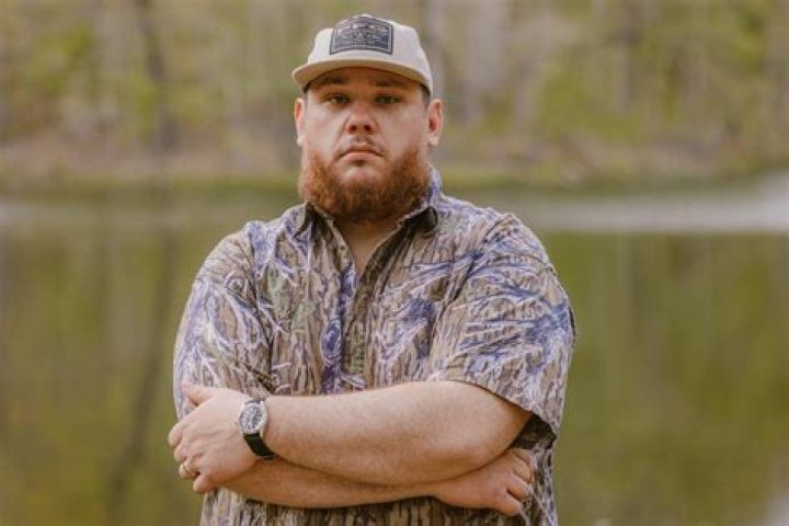 Unraveling The Mystery: Is Luke Combs' Dad Still Alive?
