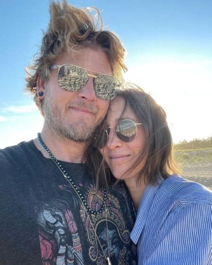 Unraveling The Mystery: Is Vera Farmiga Married?