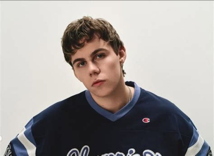 Unraveling The Phenomenon Of Kid Laroy Age