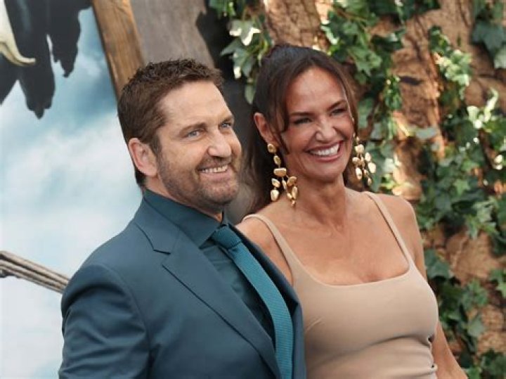 Unveiling Gerard Butler's Relationships: A Journey Through Love And Heartbreak