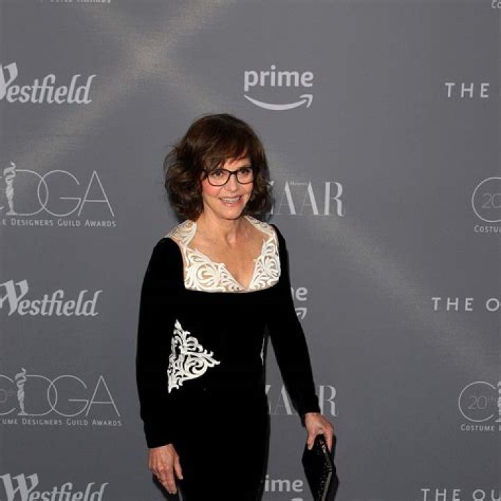 Unveiling Jennifer Grey's Age: A Journey Through Time