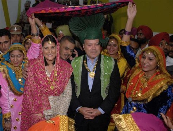 Unveiling Mariska Hargitay's Ethnic Heritage: What Race Is Mariska Hargitay?