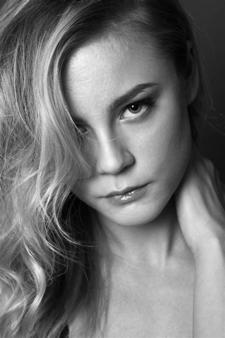 Unveiling The Allure: A Closer Look At The Picture Of Molly Noblitt