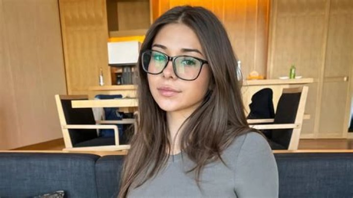 Unveiling The Charisma Of Sophie Rai: A Dive Into Her Viral Video Journey