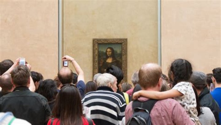 Unveiling The Charm Of Mona: Who's The Boss?
