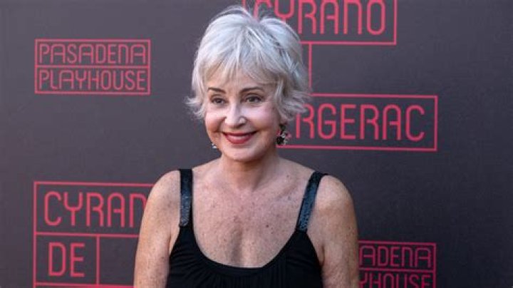 Unveiling The Height Of Annie Potts: A Closer Look