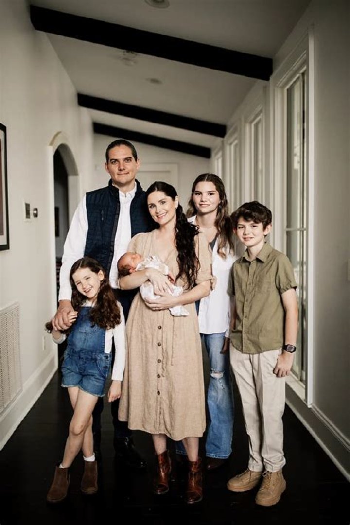 Unveiling The Life Of Robby Starbuck's Wife: A Deep Dive