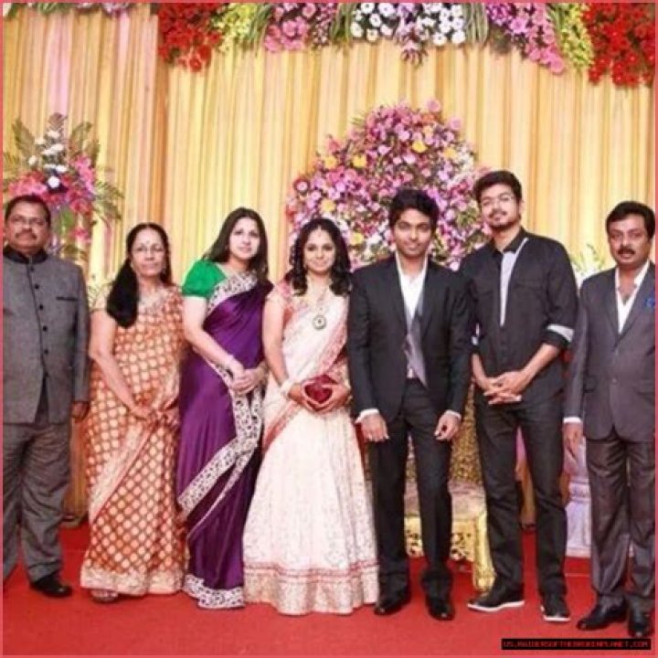 Unveiling The Love Story Of Actor Vijay And His Wife