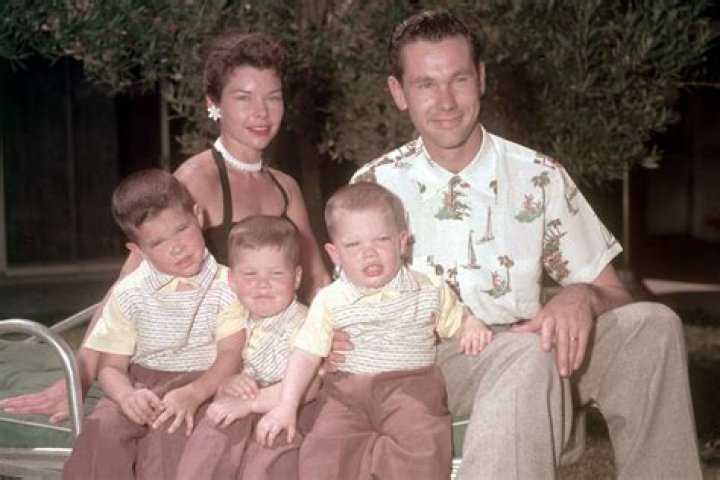 Unveiling The Marital Journey Of Johnny Carson: How Many Wives Did He Have?