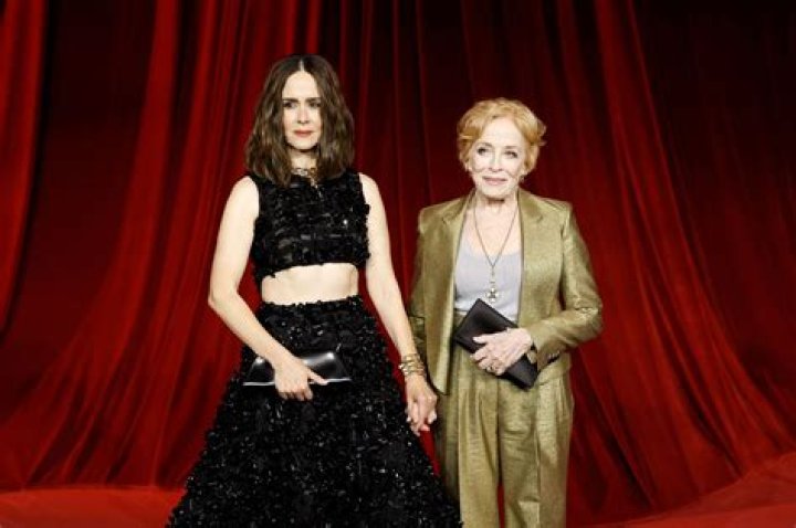 Unveiling The Mystery Of Sarah Paulson's Wife's Age