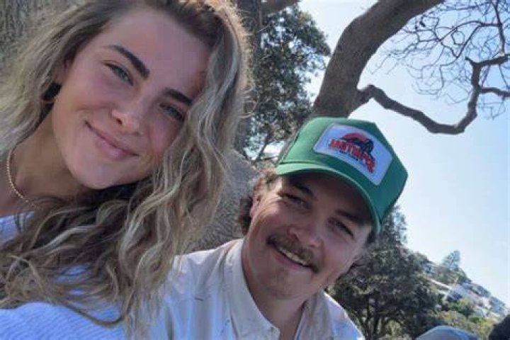 Unveiling The Mystery: Who Is Zach Top's Wife?
