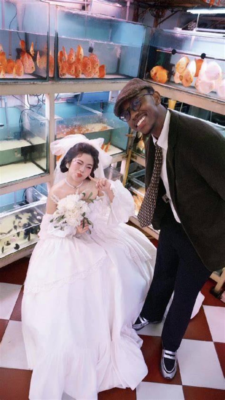 Unveiling The Truth: Is Sandra Oh Married?