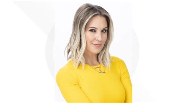 Unveiling The World Of Fox Anchors Female: Insights And Inspirations