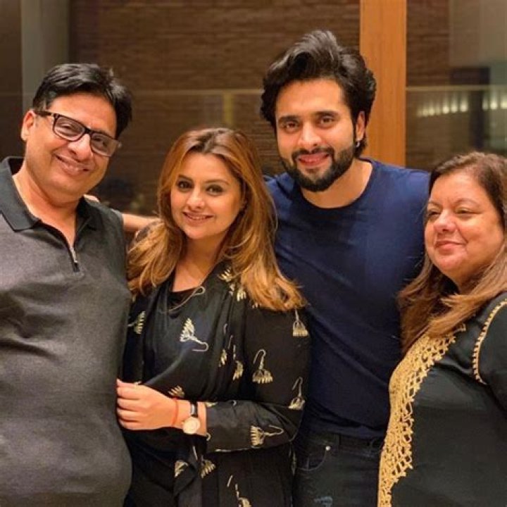 Vashu Bhagnani Wiki, Age, Wife, Children, Family, Biography WikiBio