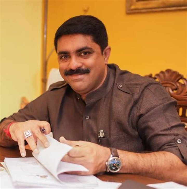 Vijai Sardesai Age, Caste, Wife, Children, Family, Biography & More