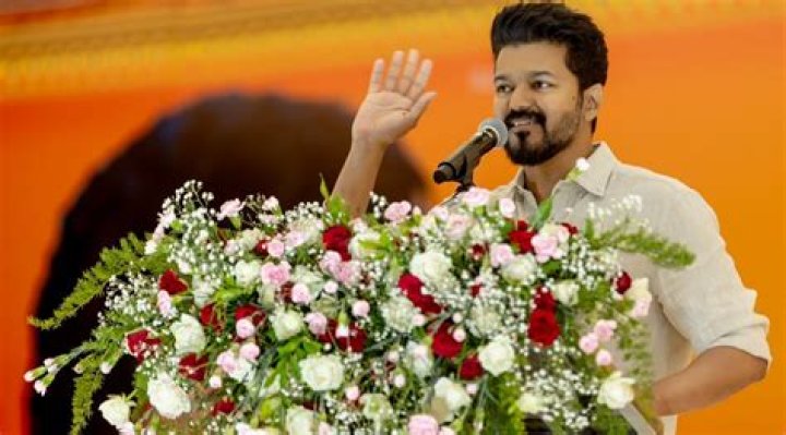 Vijay holds meeting with fans association officebearers; says he will