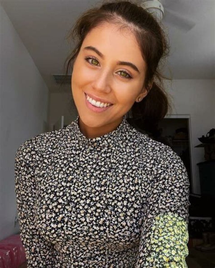 Violet Summers Height, Weight, Bio, Wiki, Age, Photo, Instagram