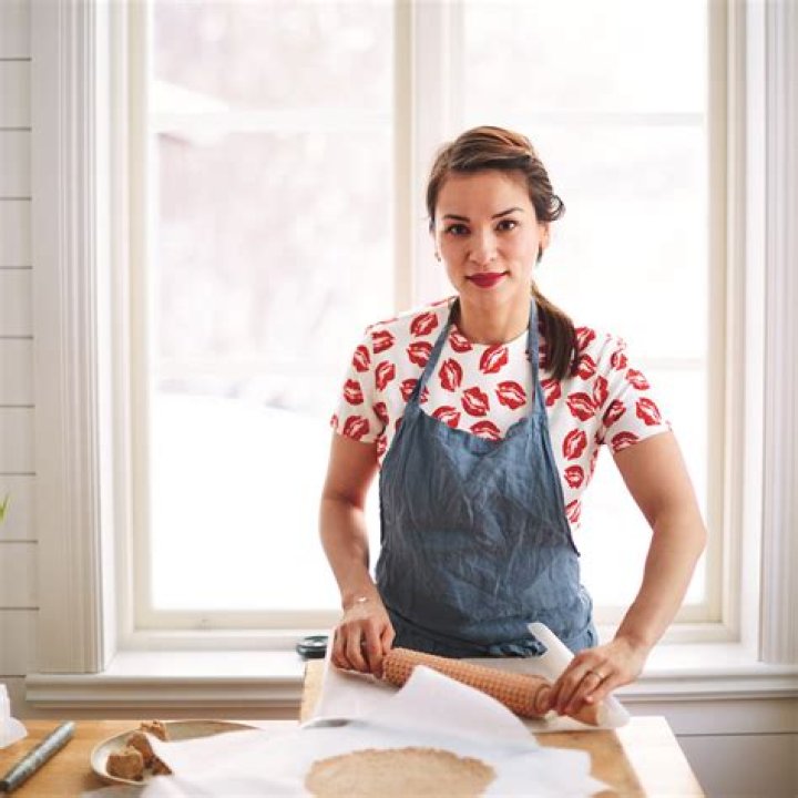 What happened to Rachel Khoo? Bio Wife, Brother, Family, Father