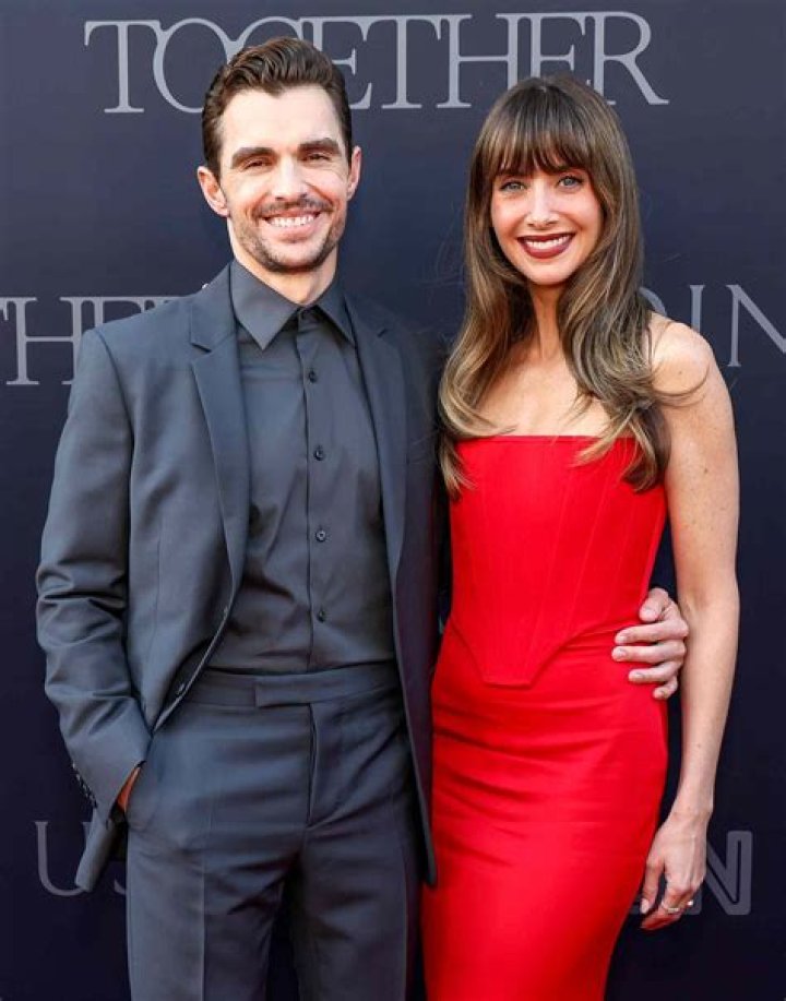 What is Alison Brie's Diet and Workout Routine to Stay Super Fit?