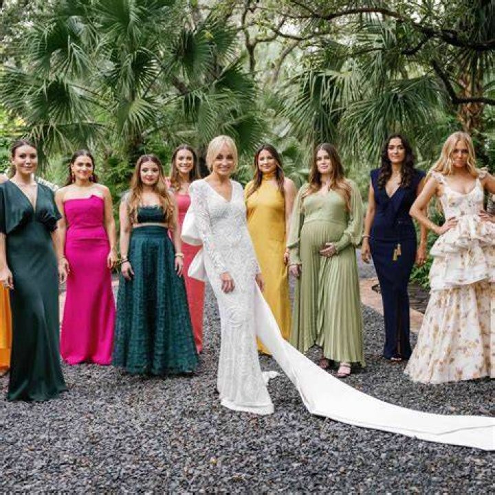 What To Wear To A Wedding, Dresses To Wear To A Wedding, How To Wear