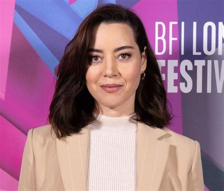 Where did Aubrey Plaza go to high school and college?