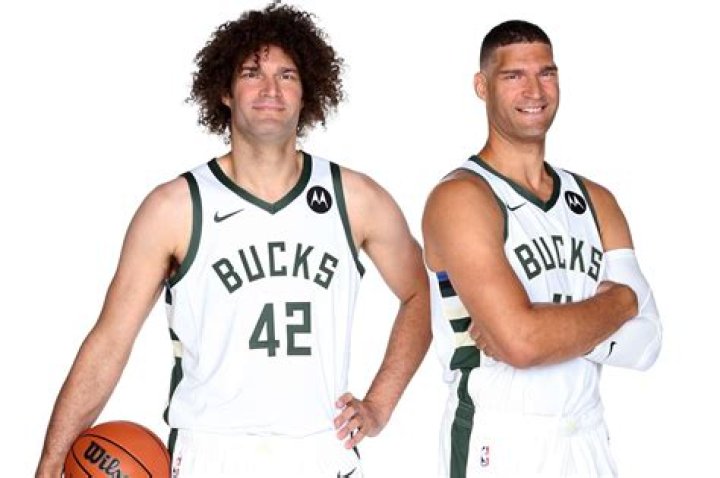 Where did Brook Lopez go to college? Brook Lopez College Career and