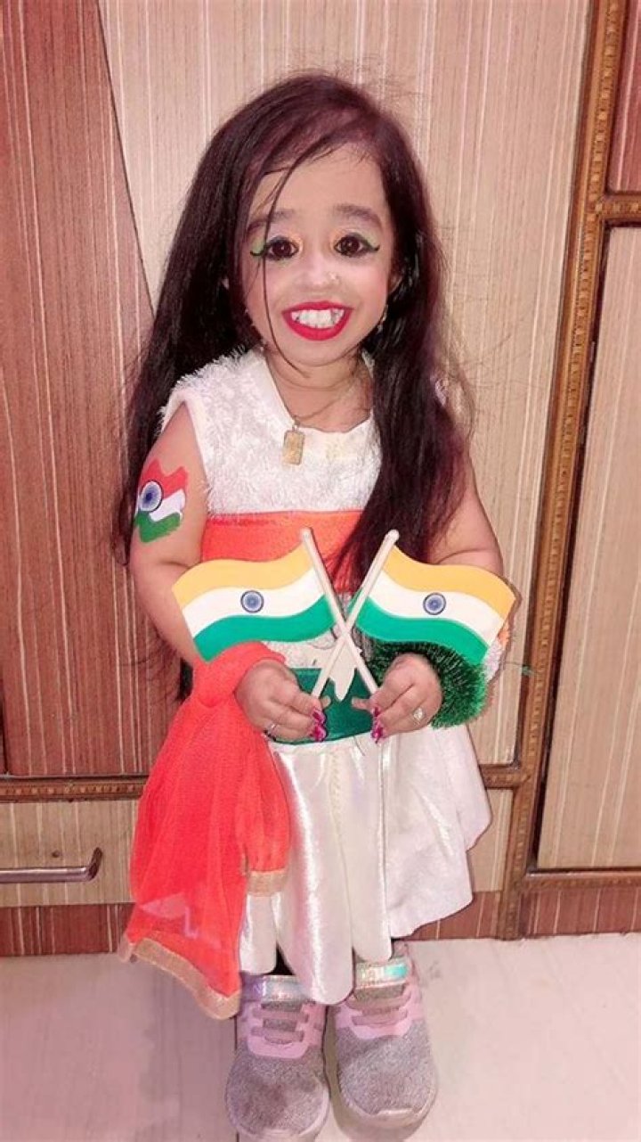 Where Is Jyoti Amge Now? Get to Know the World&rsquo;s Smallest Woman