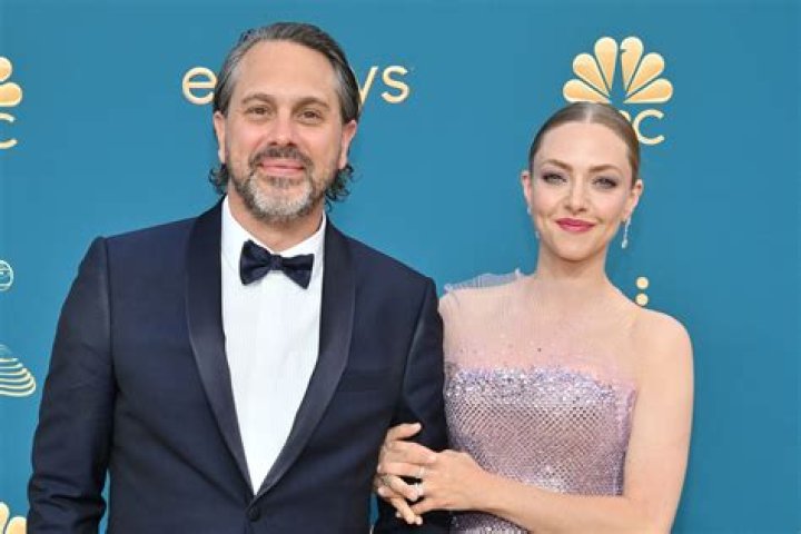 Who is Amanda Balionis&rsquo;s husband? FameandName