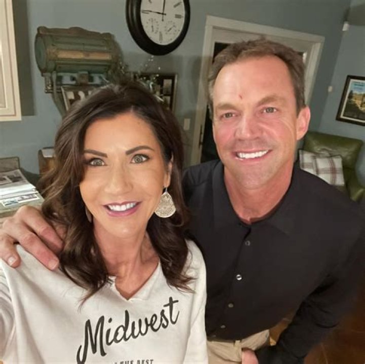 Who is Governor Kristi Noem's husband and how many children do they have?