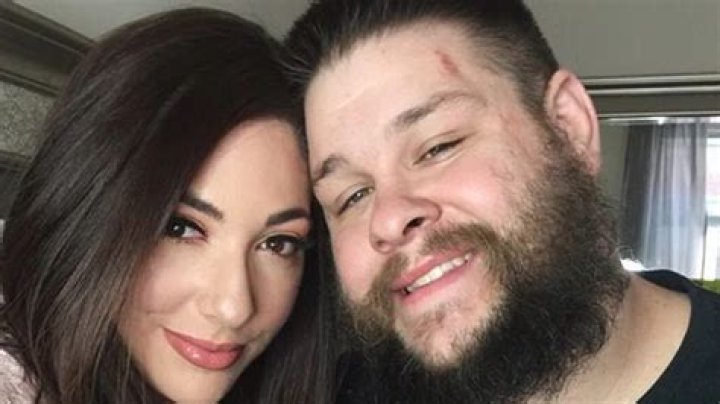 Who is Kevin Owens wife Karina Elias? exploring married life Sportszion