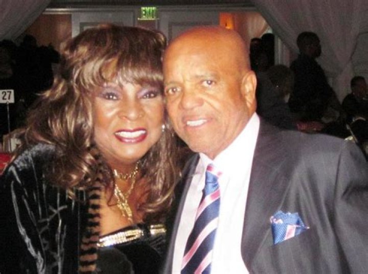 Who is Martha Reeves husband Wiley? Celebrity FAQs