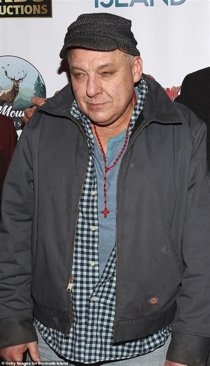 Who is Tom Sizemore's Wife? The Enigmatic Relationship of Tom Sizemore and His Wife! Trending