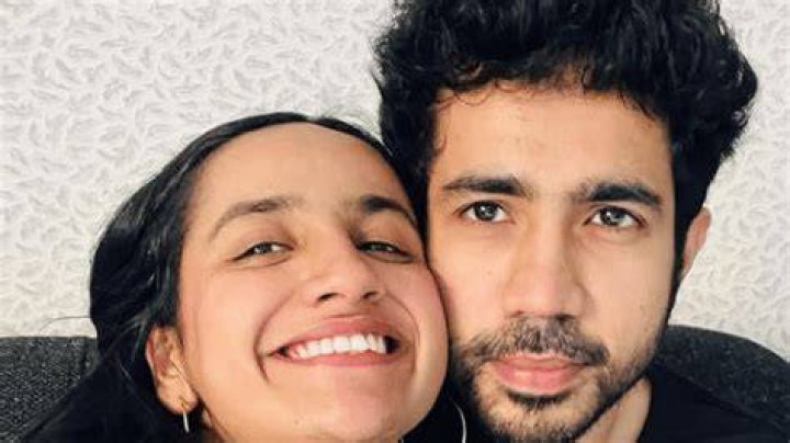Who Is UROOJ ASHFAQ's Boyfriend? - Love Life Explored