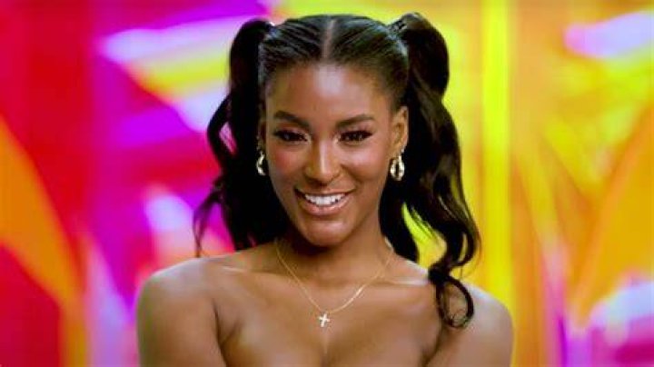 Who is Zeta Morrison from Love Island USA Season 4? Professional