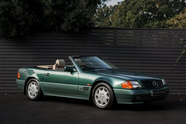 Why The R129 SL was 'The Diana Mercedes' — AutoMuse