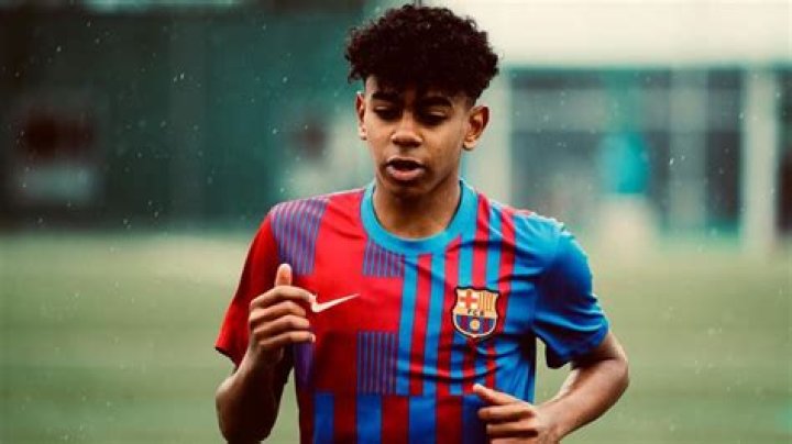 Wie einst Lionel Messi Lamine Yamal begeistert FC Barcelona Fu&szlig;ball