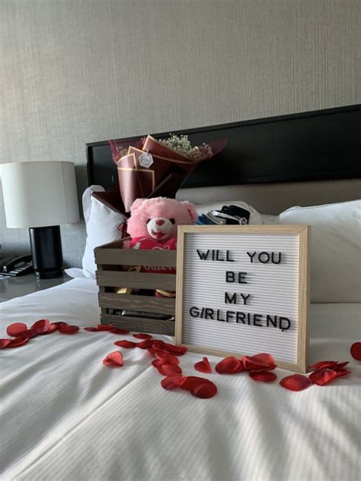 Will you be my girlfriend? [Video] Birthday gifts for girlfriend