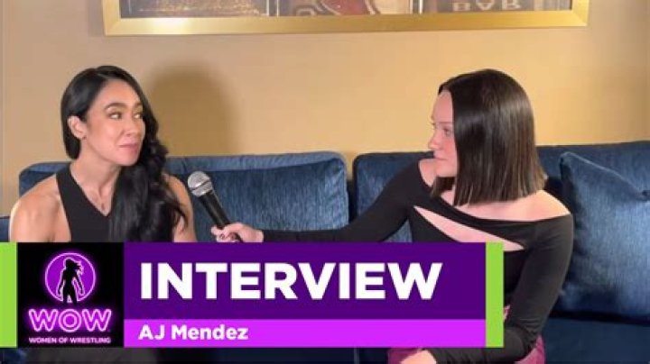 WWE Veteran AJ Lee Announces Return To Professional Wrestling In 2022