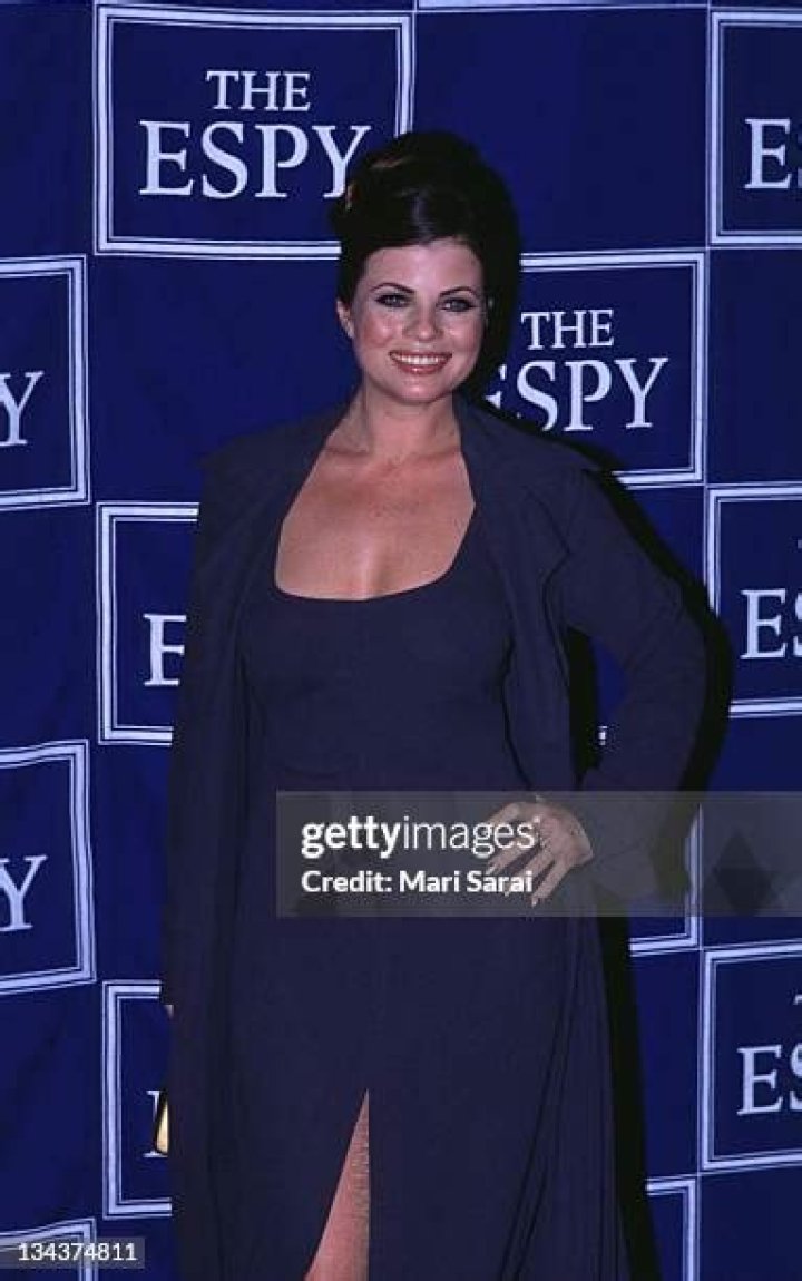 Yasmine Bleeth HD Celeb Pictures Actresses, Celebrity pictures