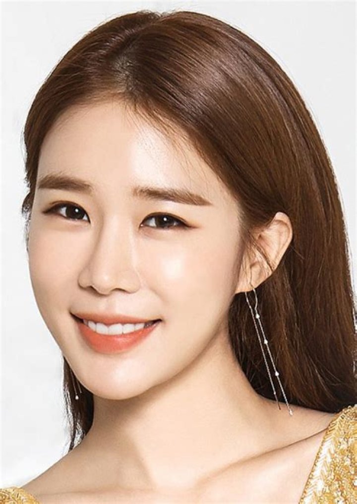 Yoo InNa AsianWiki