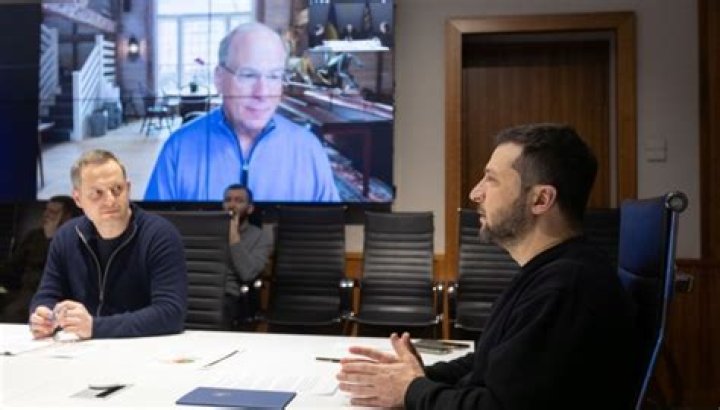 Zelensky, BlackRock CEO agree to coordinate Ukraine rebuilding